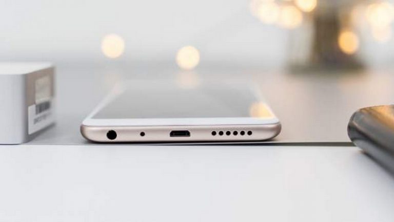 Mua Redmi Note 5 được tặng loa tại FPT Shop