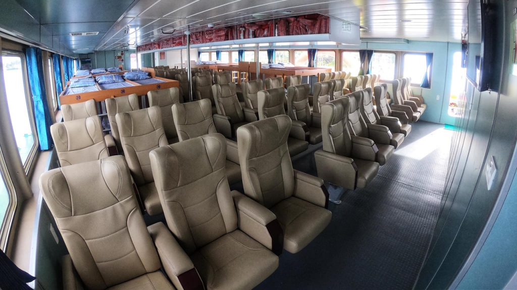 Đã có thể du lịch đến đảo Phú Quý bằng tàu cao tốc