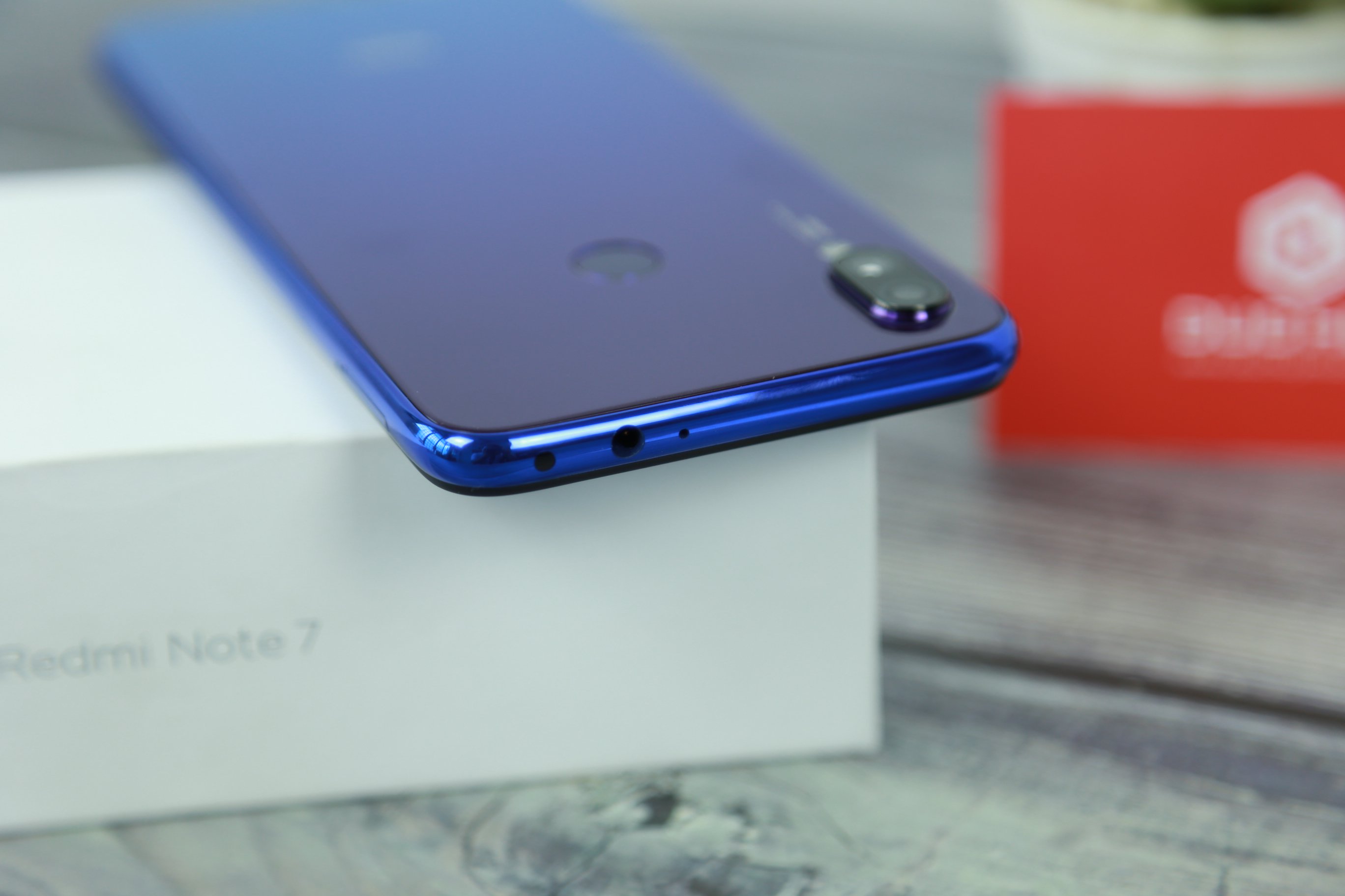 Điểm danh loạt smartphone ra mắt trong tháng 3 2
