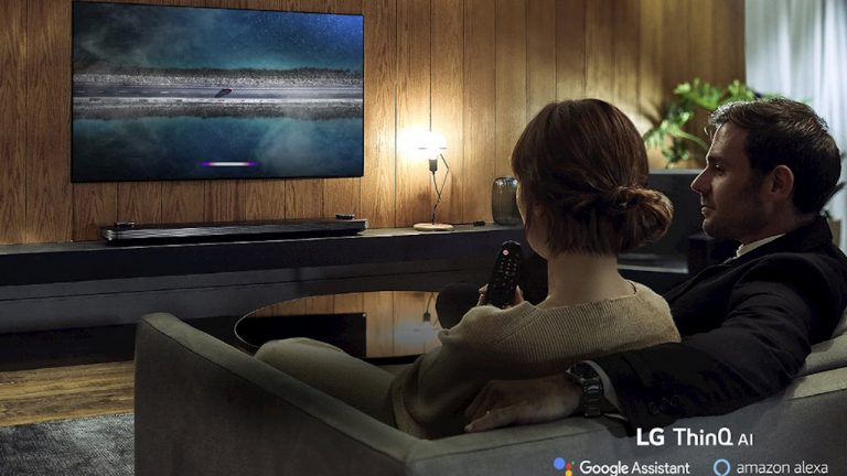 Loạt TV LG dành cho tín đồ phim ảnh và bóng đá