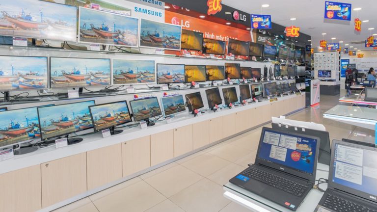 “Sốc” với hàng loạt sản phẩm được khuyến mại, giảm giá tại Phong Vũ