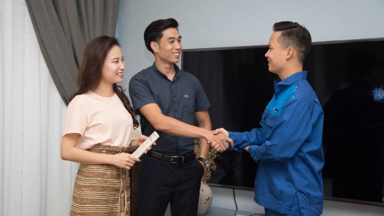 Đăng ký truyền hình MyTV, khách được tặng tivi Samsung
