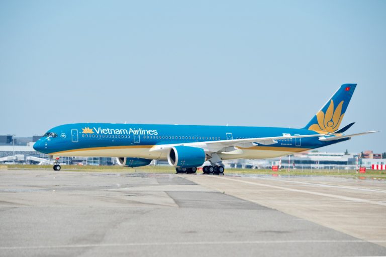 Vietnam Airlines ra mắt dịch vụ WiFi trên chuyến bay