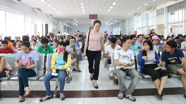 “Cháy” vé tàu Tết Canh Tý trong ngày đầu tiên mở bán