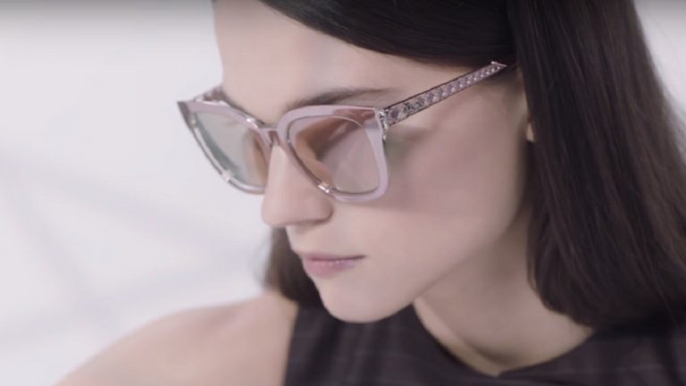 Vì sao kính Dior làm say lòng các tín đồ thời trang?