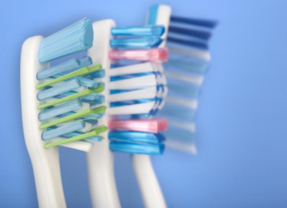 Bàn chải đánh răng điện loại nào tốt? 4