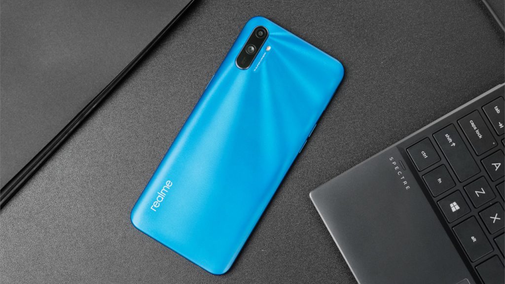 Smartphone giá rẻ có Android 10: Realme C3i hay Galaxy A01?