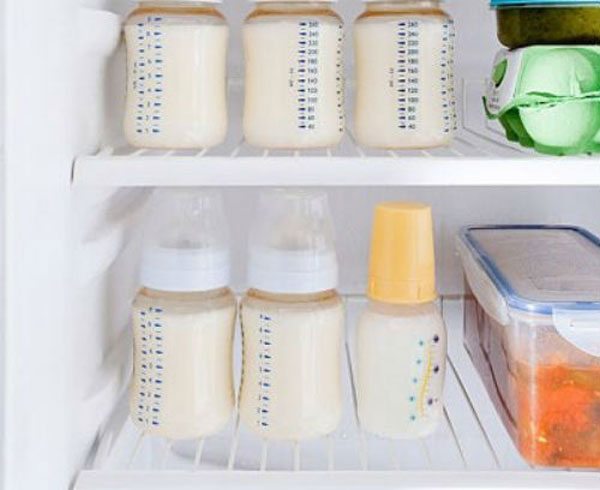 Sữa mẹ để được bao lâu ngoài không khí? 2