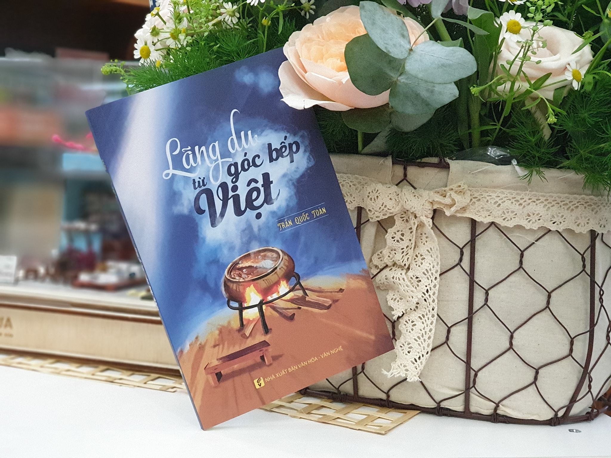 Lãng du từ góc bếp Việt: Đọc thú vị vì nó… thú vị! 1