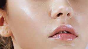 Chọn sữa rửa mặt cho da dầu nhờn cần lưu ý gì? 2