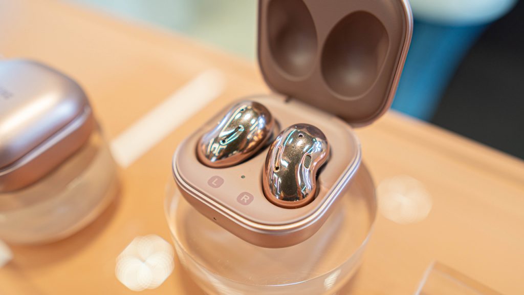 Tai nghe chống ồn Samsung Galaxy Buds Live giá bao nhiêu?