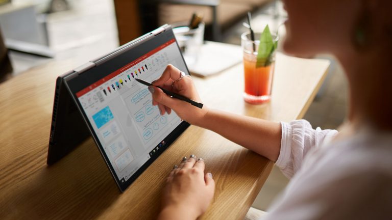 Bộ đôi ThinkPad X1 Carbon Gen 8 và ThinkPad X1 Yoga Gen 5 lên kệ, giá từ 44.99 triệu đồng
