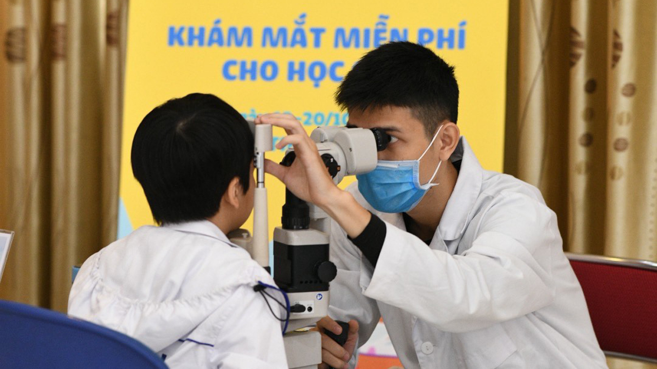 Prudential và quỹ bảo trợ trẻ em tiếp tục hành động vì ánh mắt trẻ thơ 1