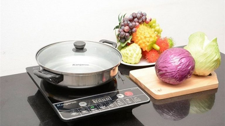 Nên sử dụng nồi lẩu điện hay bếp từ ăn lẩu?