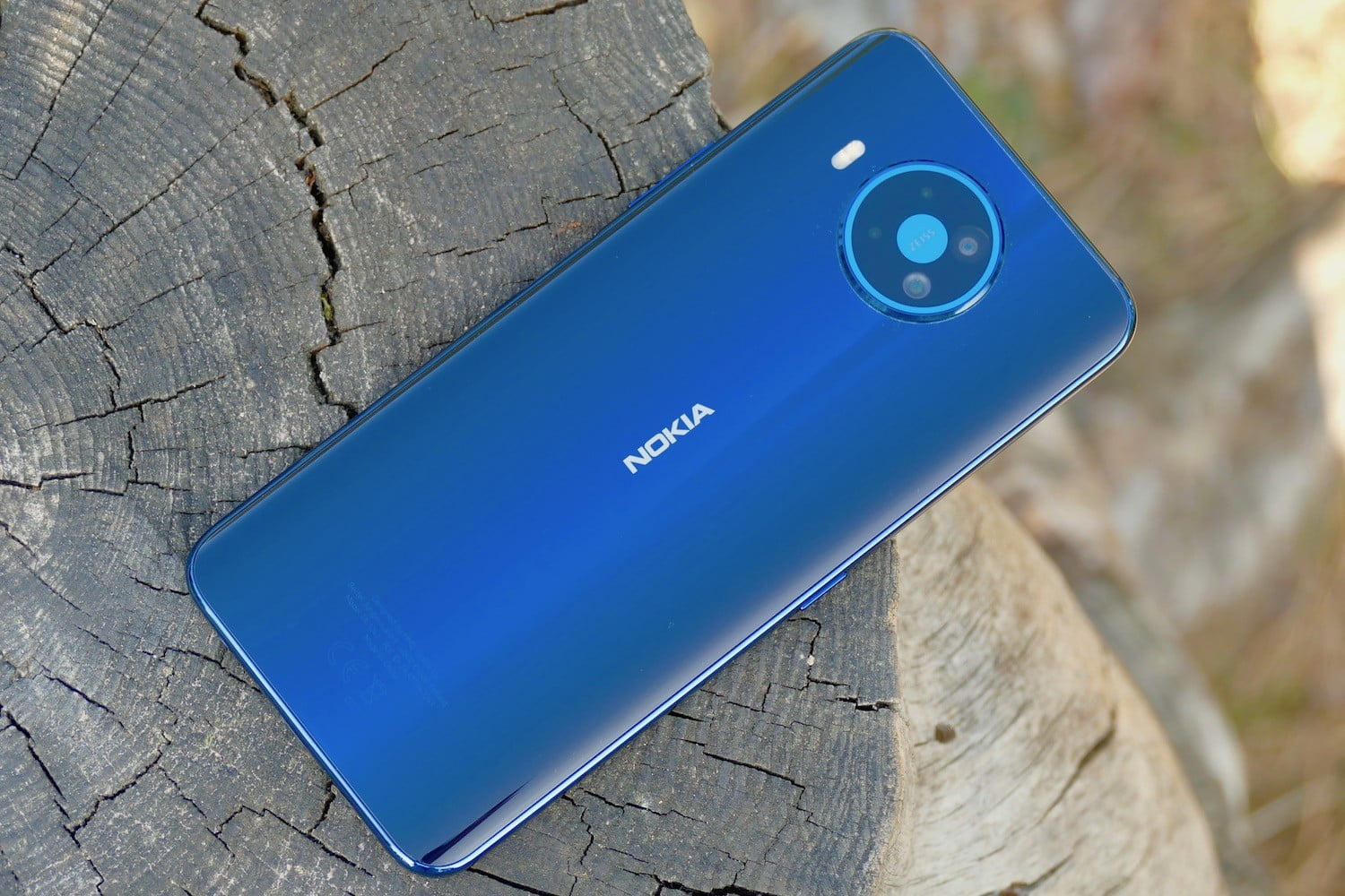Chọn điện thoại 5G: Xiaomi Mi 10T Pro hay Nokia 8.3? 5