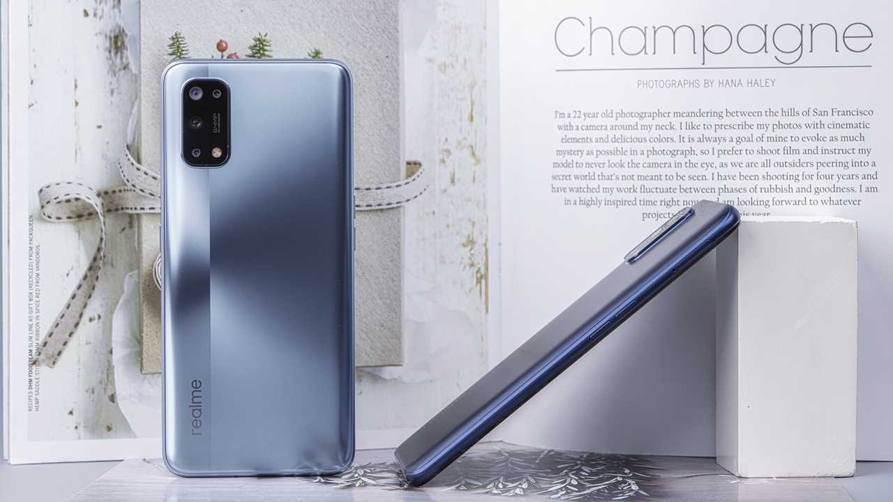 Smartphone hỗ trợ sạc pin siêu tốc: Chọn Reno4 Pro hay Realme 7 Pro? 2