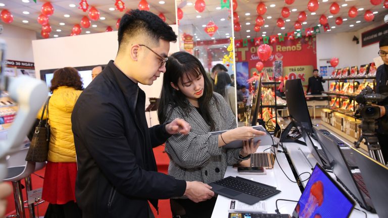 Mua Microsoft Surface Pro 7 ở đâu?
