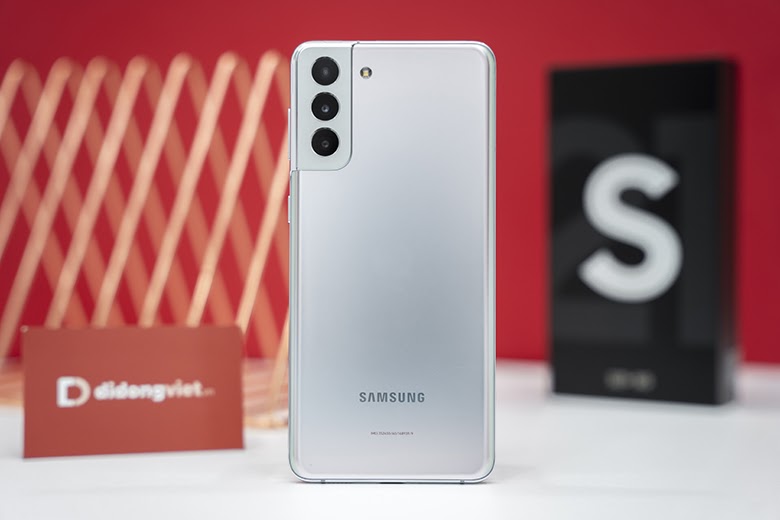 Samsung Galaxy S21 Plus, S21 Ultra mở bán, 30% người dùng đặt trước được trả hàng 2