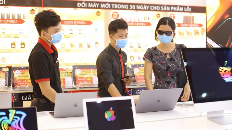 Hàng loạt laptop được giảm giá 2 triệu đồng tại FPT Shop