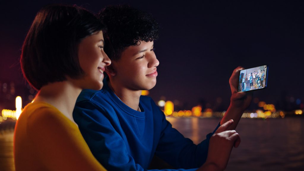 OPPO A54 có giá bao nhiêu? 4