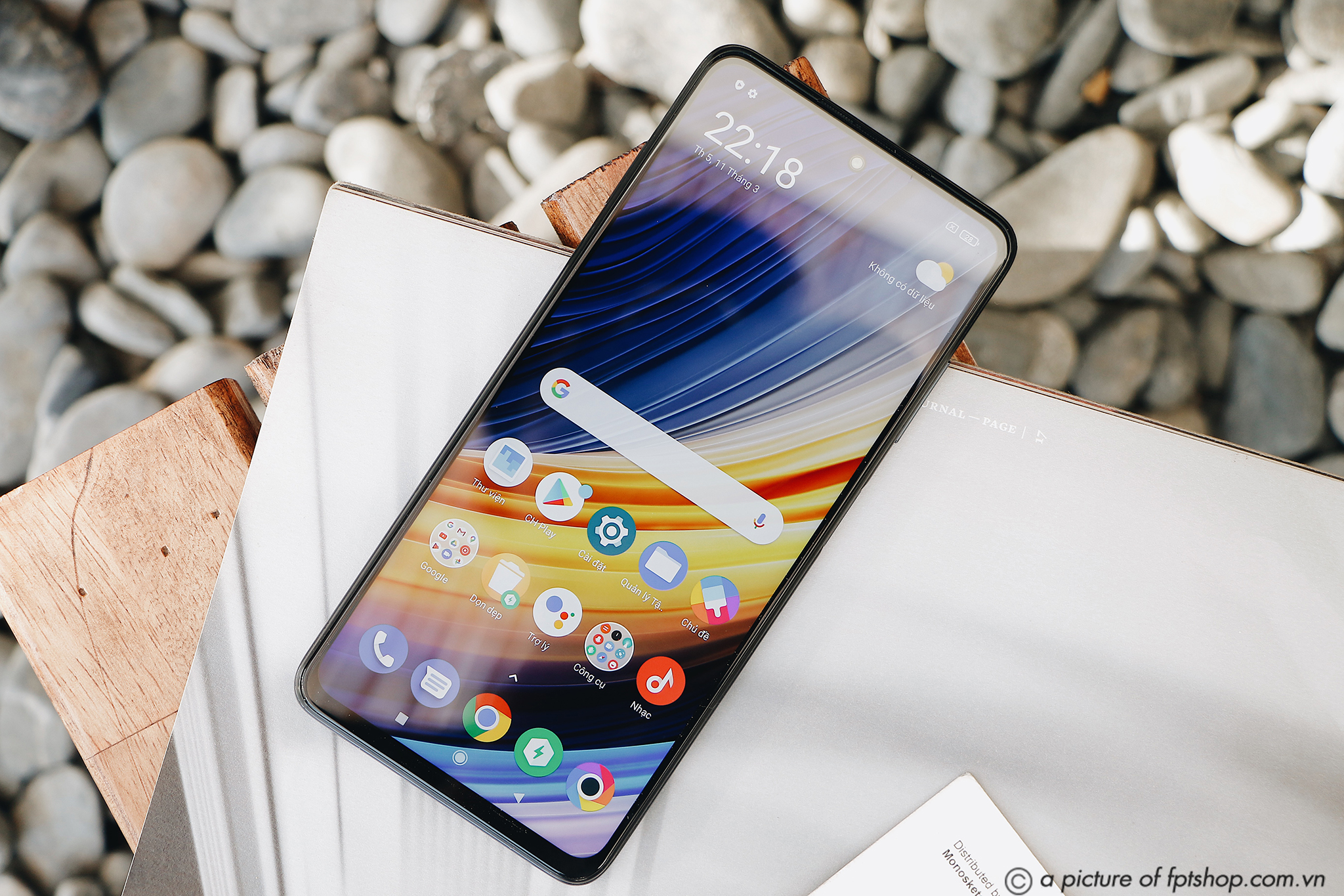 FPT Shop bán độc quyền Xiaomi POCO X3 Pro, tặng kèm đồng hồ Mi Watch Lite 4