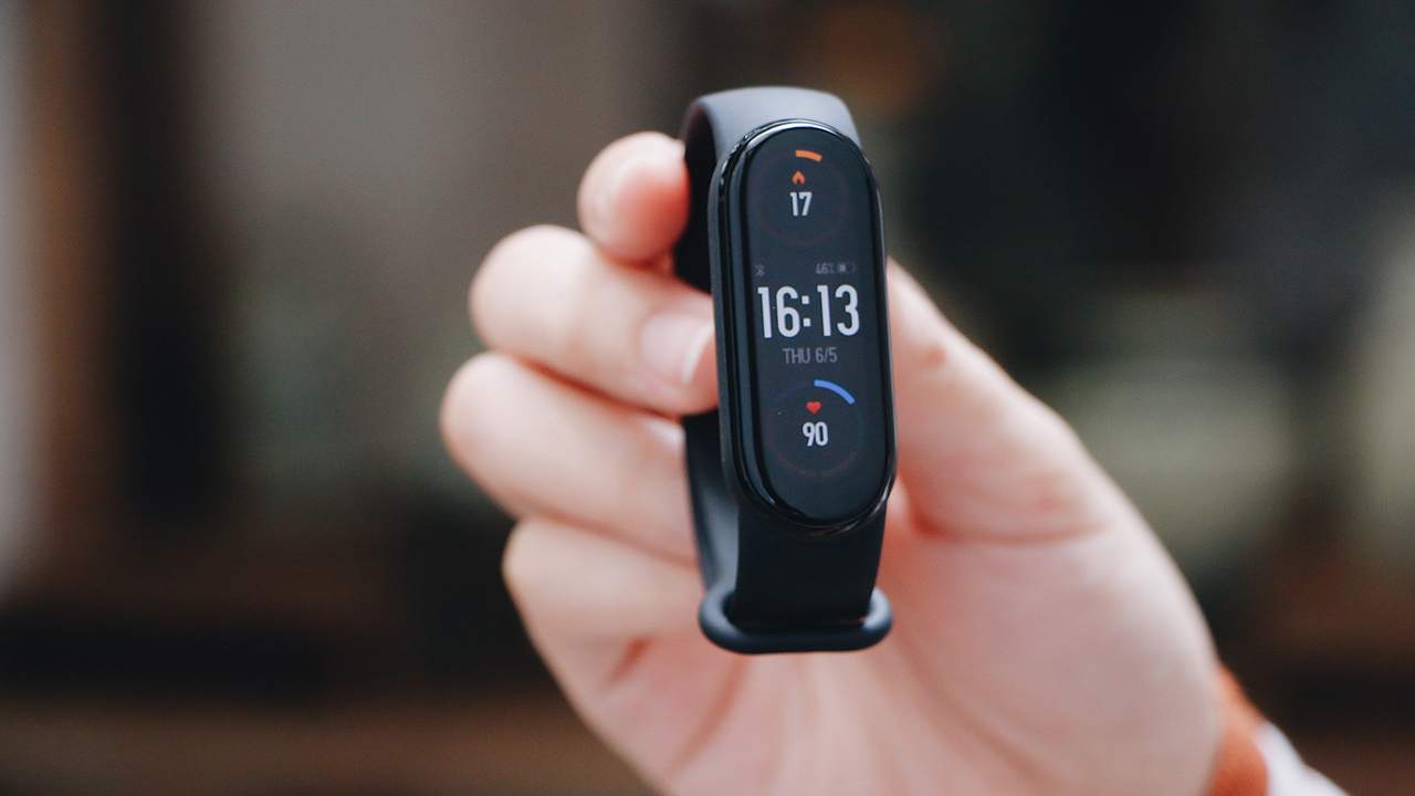Đặt trước Mi Smart Band 6 tại FPT Shop, khách được tặng cân Mi Smart Scale 2 trị giá 390 nghìn đồng 1