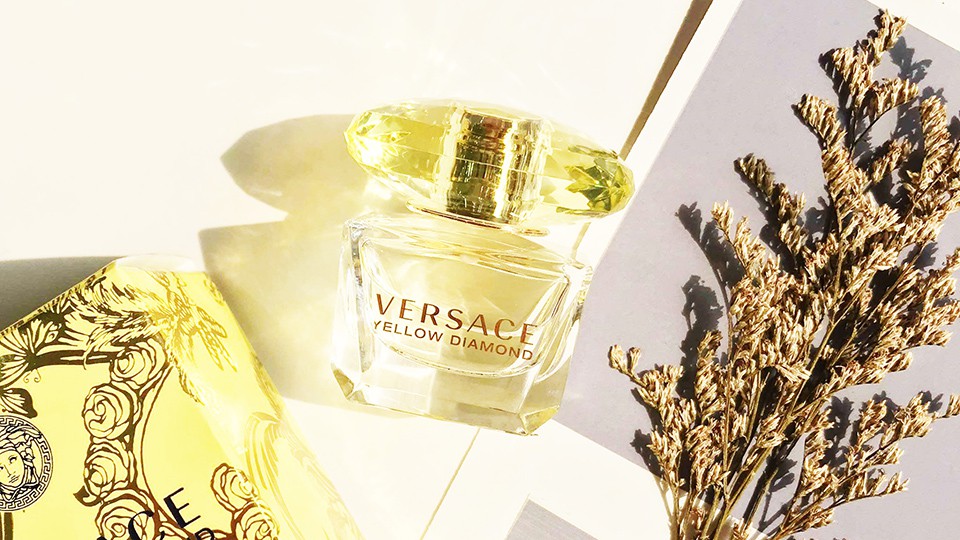 4 hương nước hoa Versace nữ kinh điển quyến rũ nhất 2