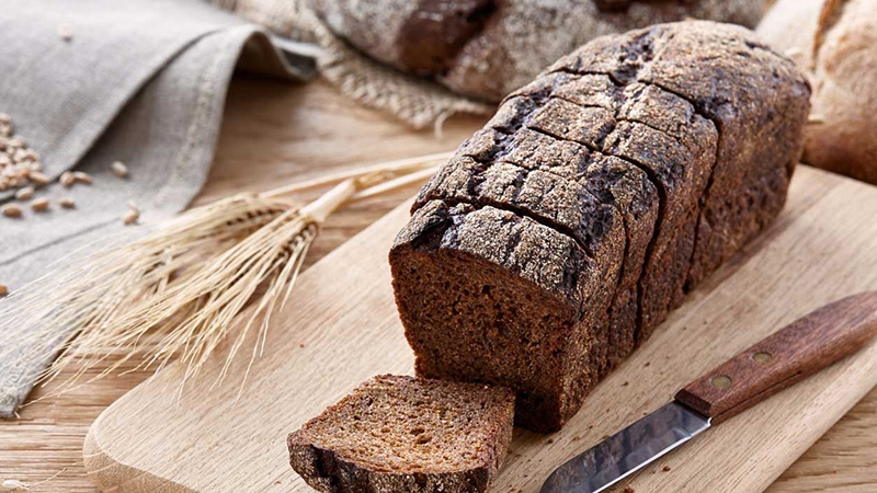 Bánh mì đen khác bánh mì trắng ra sao? Ăn loại bánh mì nào giảm cân và tránh tiểu đường? 36