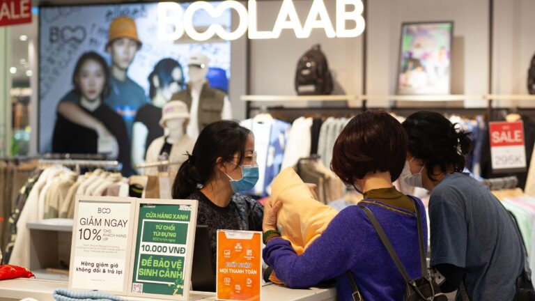 Mastercard và Payoo triển khai ưu đãi lớn kích cầu hậu dịch