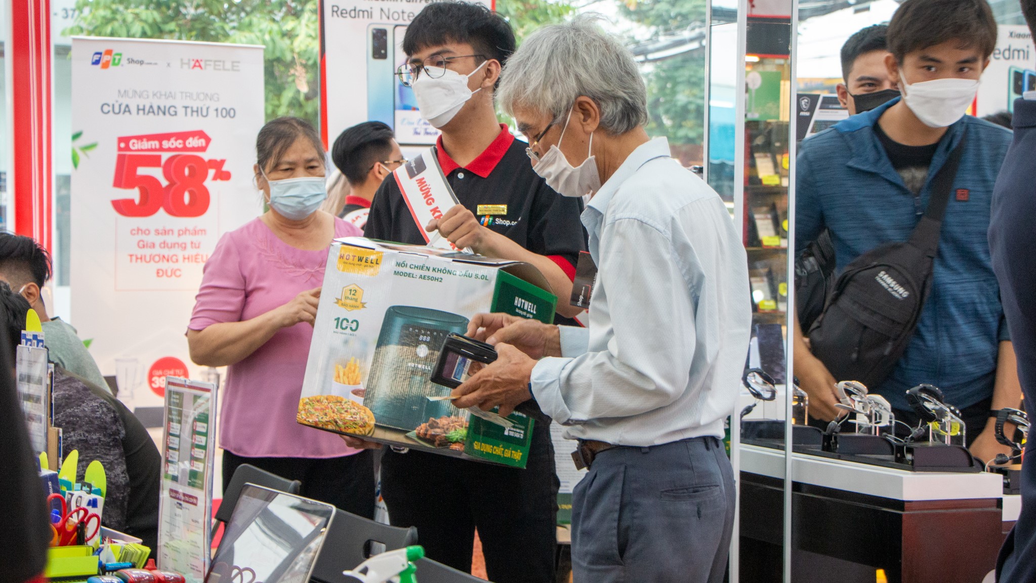 FPT Shop khai trương cửa hàng gia dụng thứ 100, tăng gấp đôi số cửa hàng trong nửa cuối năm 2022  10