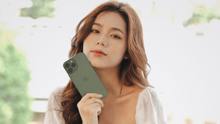 FPT Shop giảm 6 triệu, nhân đôi bảo hành khi đặt trước iPhone 13 series xanh lá mới 