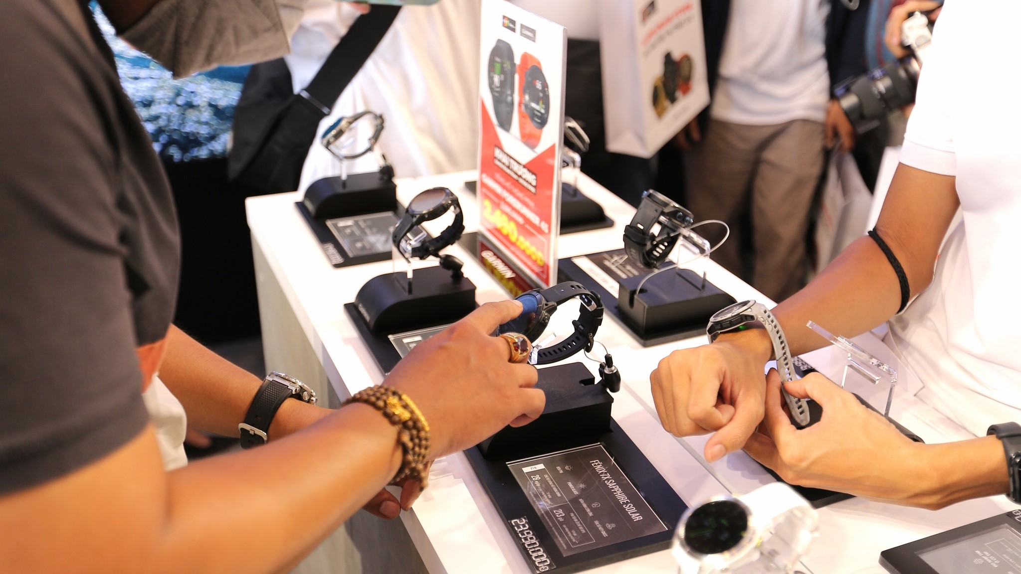 Khai trương Garmin Brand Store tại Quận 7, ưu đãi hấp dẫn mua 1 tặng 1, giảm giá 50% 13