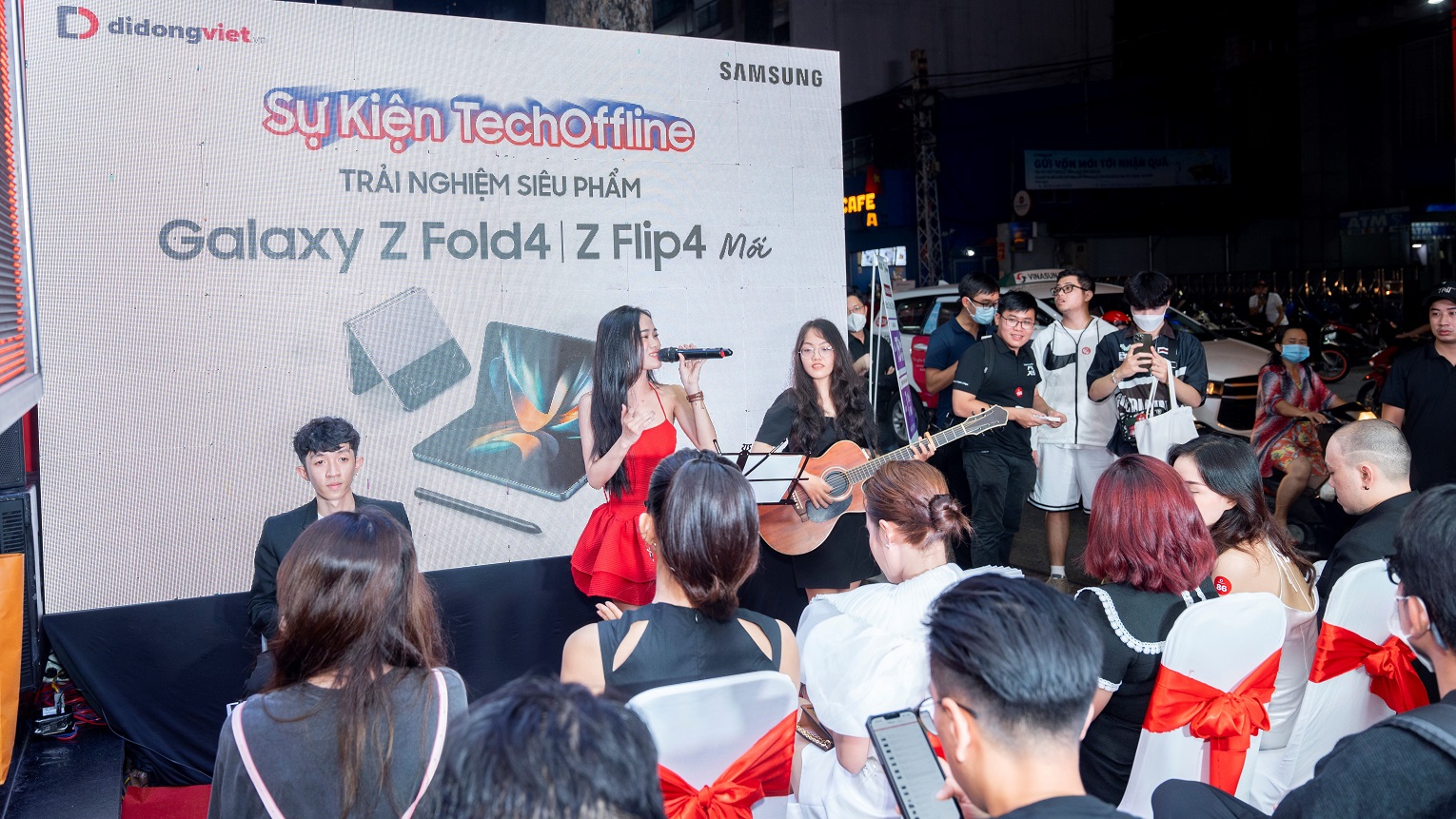 Di Động Việt tổ chức Tech Offline cho các tín đồ công nghệ, người dùng yêu thích Galaxy Z mới 6