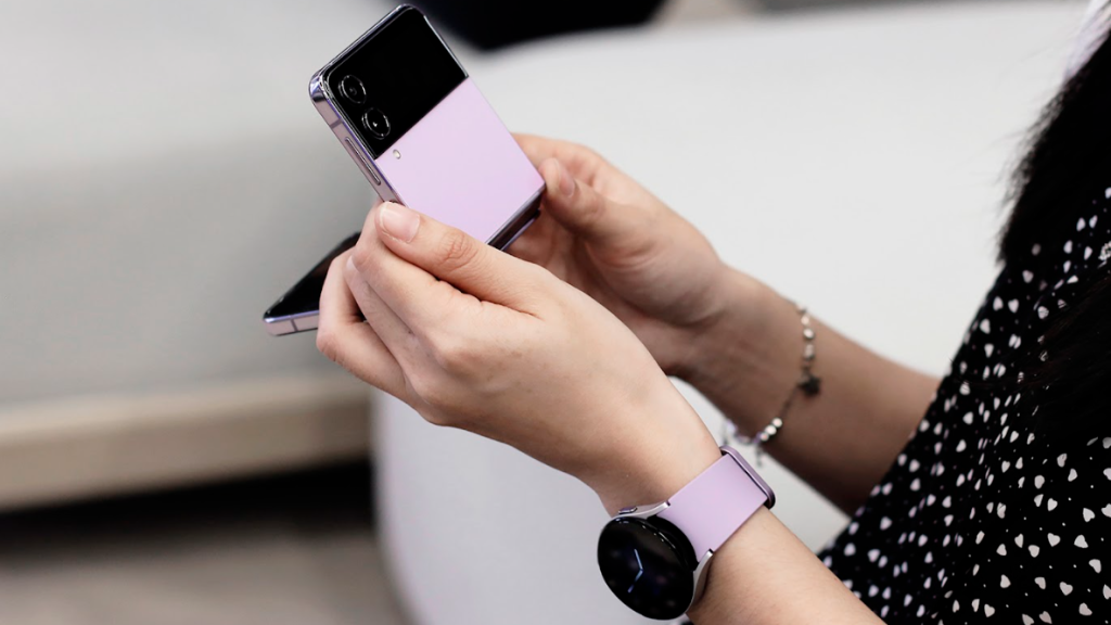 Đặt trước Galaxy Z Fold4 | Z Flip4 tại FPT Shop, khách hàng nhận ưu đãi 7,5 triệu đồng