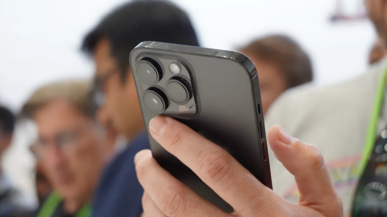 Lượng quan tâm iPhone 14 tăng cao lịch sử