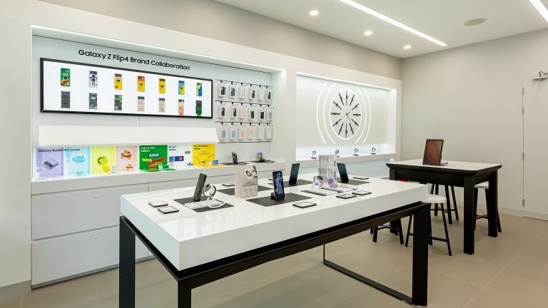 Đồng loạt ra mắt hệ thống cửa hàng trải nghiệm Samsung Galaxy House tại TP.HCM, khách hàng nhận nhiều ưu đãi