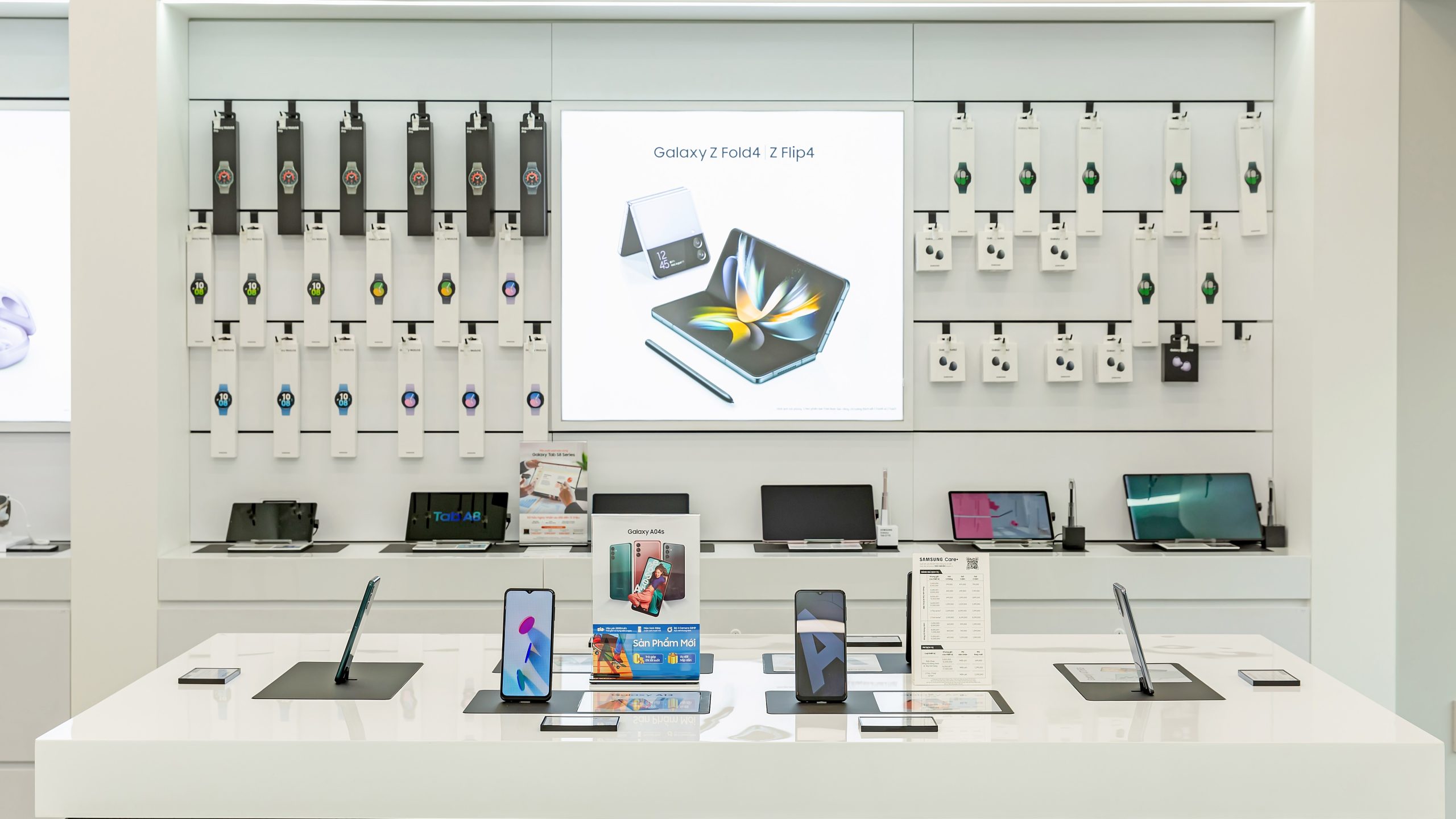 Đồng loạt ra mắt hệ thống cửa hàng trải nghiệm Samsung Galaxy House tại TP.HCM, khách hàng nhận nhiều ưu đãi 10