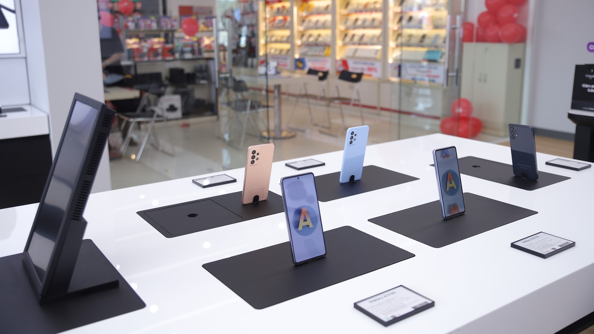 Đồng loạt khai trương 5 cửa hàng, S.Studio by FPT ưu đãi đến 50% cho nhiều sản phẩm Samsung 13