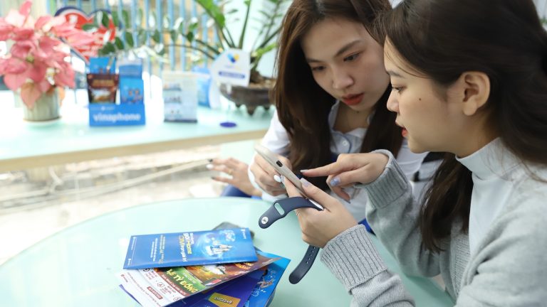 VinaPhone cung cấp dịch vụ eSIM trên Apple Watch