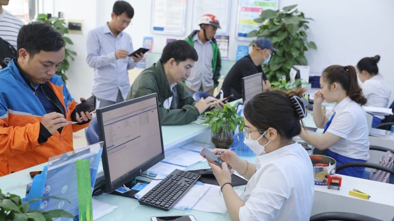 Thuê bao cần làm gì sau khi số điện thoại bị khóa liên lạc 1 chiều do chưa chuẩn hóa thông tin?