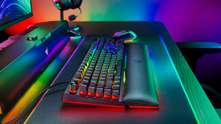 Bàn phím battlestation Razer BlackWidow V4 Pro có gì hay?