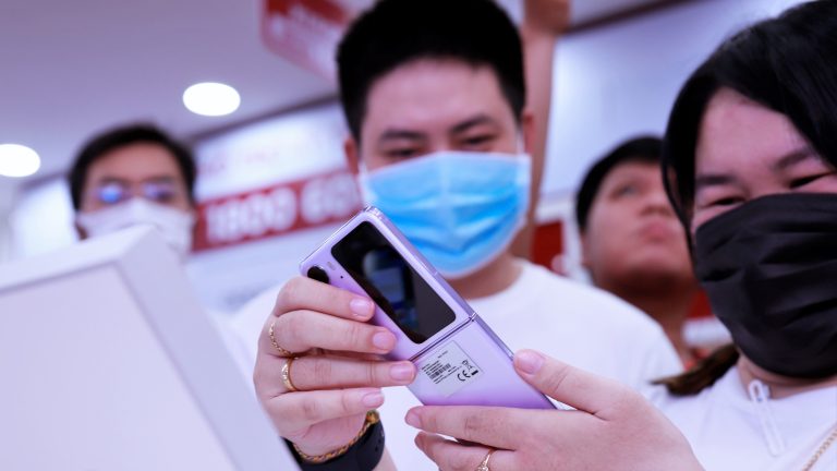 Mở bán sớm OPPO Find N2 Flip kèm ưu đãi 6,5 triệu đồng tại Di Động Việt