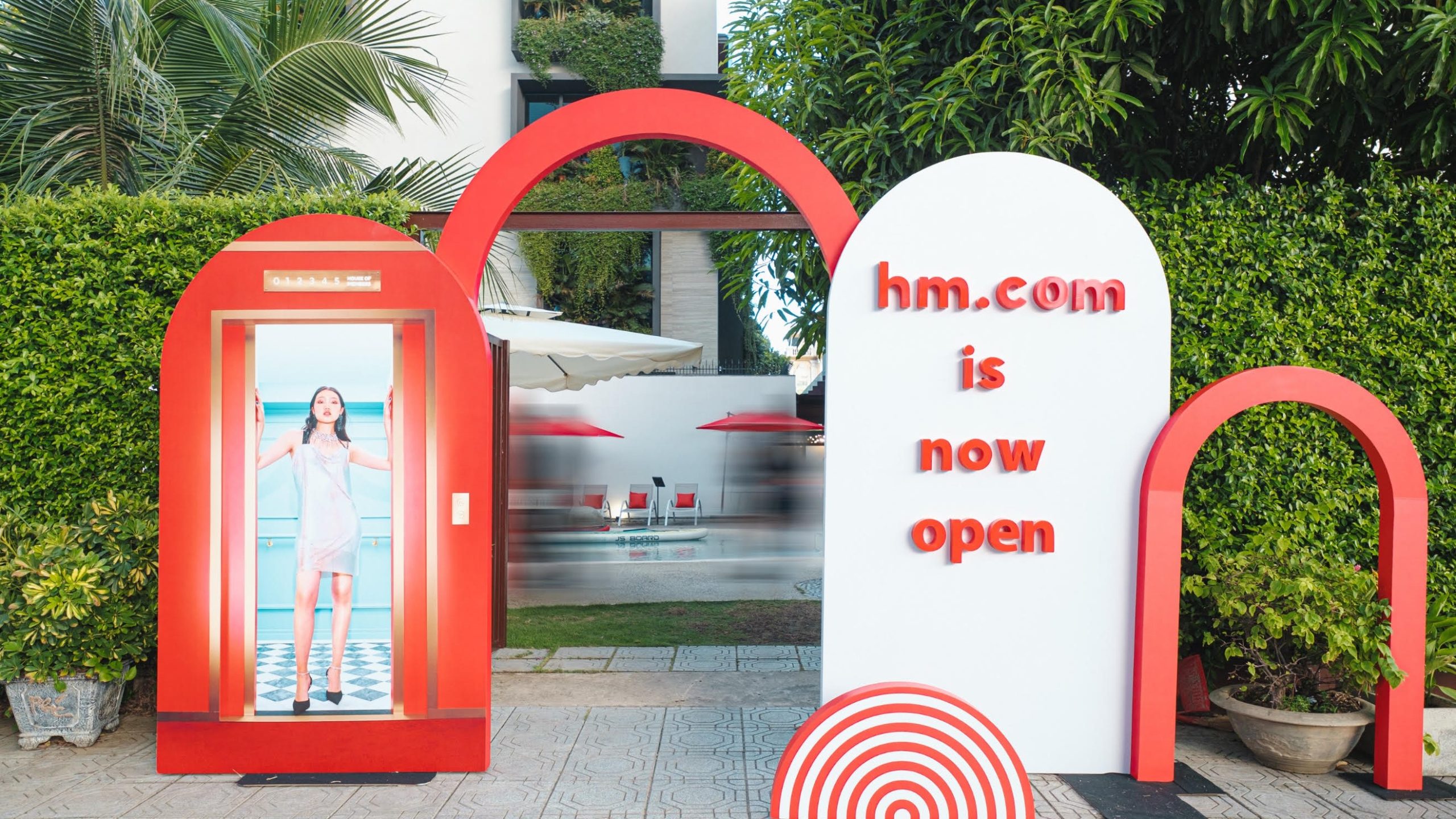 H&M khai trương cửa hàng trực tuyến hm.com cùng chương trình Hello Member với nhiều ưu đãi hấp dẫn 9