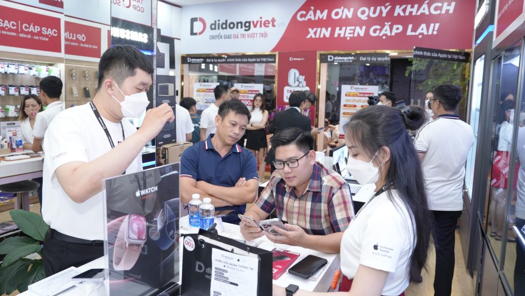 “Chỉ thở thôi”, Di Động Việt cũng liên tục tăng trưởng doanh số