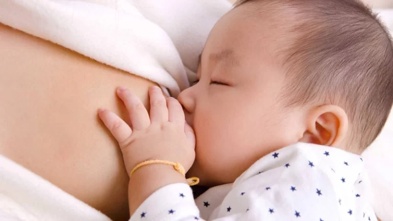 Mẹo làm đẹp bằng sữa mẹ không phải ai cũng biết