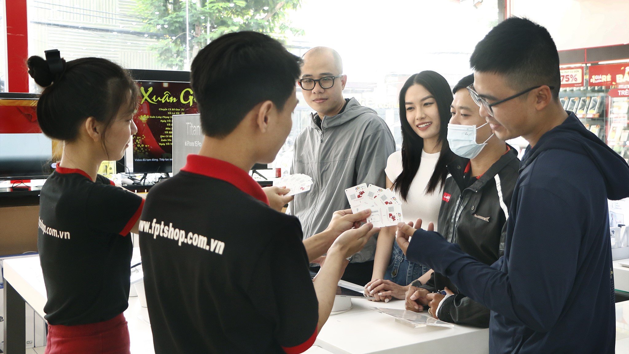 Mạng di động FPT - MVNO chính thức “chào sân” thị trường viễn thông di động 10