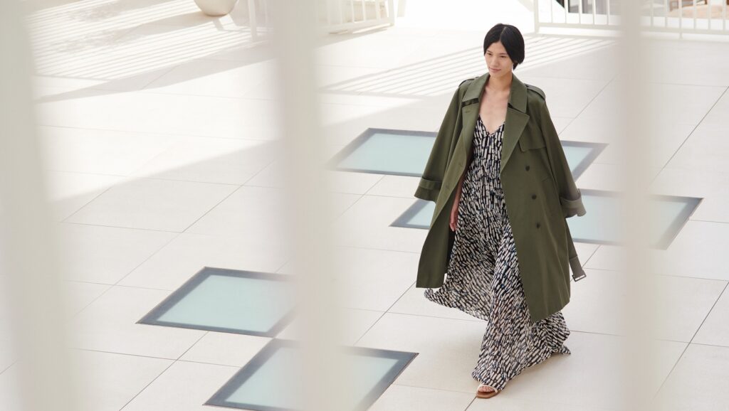 UNIQLO tái hợp cùng nhà thiết kế Clare Waight Keller giới thiệu bộ sưu tập UNIQLO : C