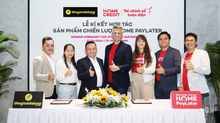 Home Credit và Thế Giới Di Động chính thức thành đối tác chiến lược