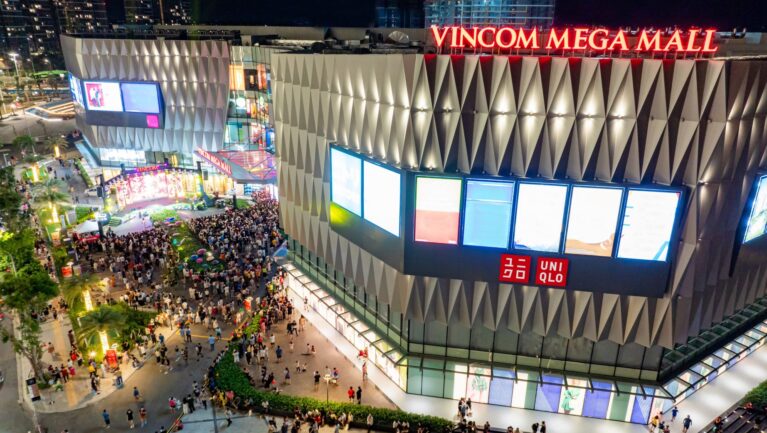 UNIQLO Vincom Grand Park chính thức khai trương ngày 20/7, nhiều chương trình mua sắm ưu đãi hấp dẫn