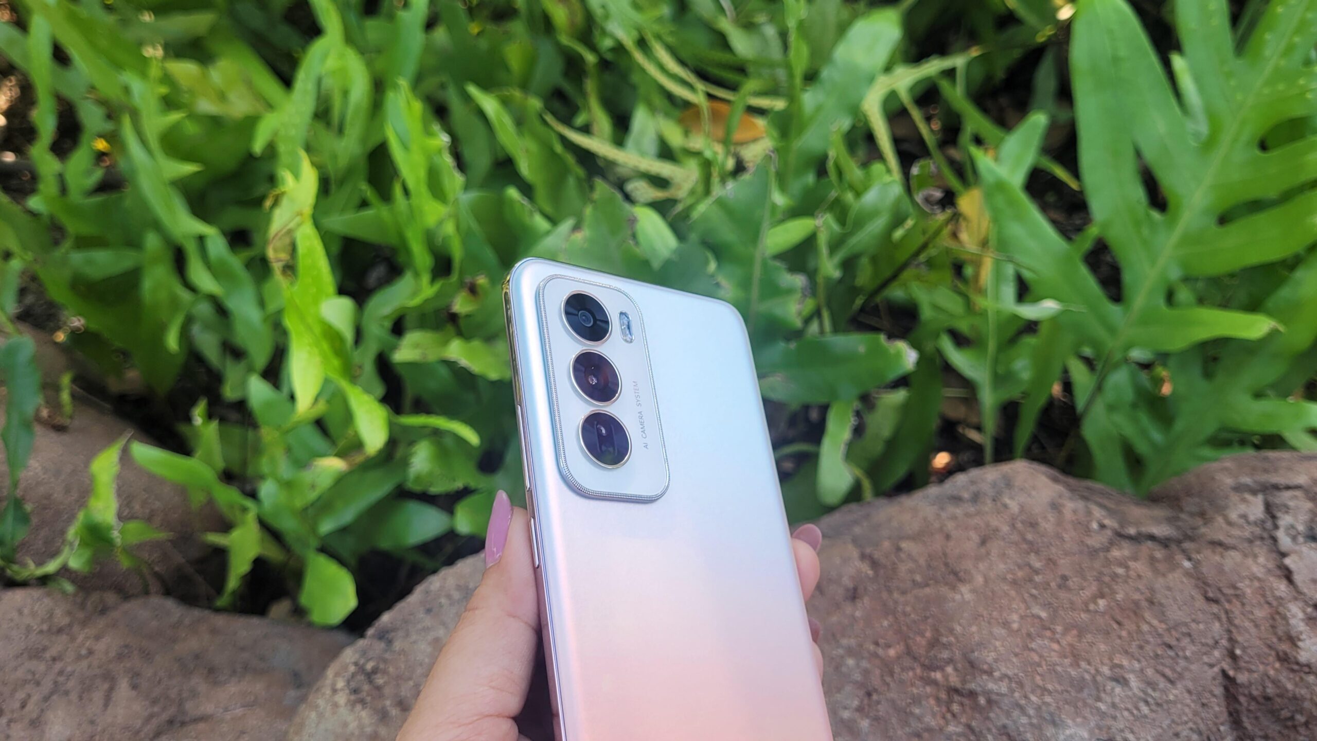 Đánh giá smartphone AI OPPO Reno12 5G 40